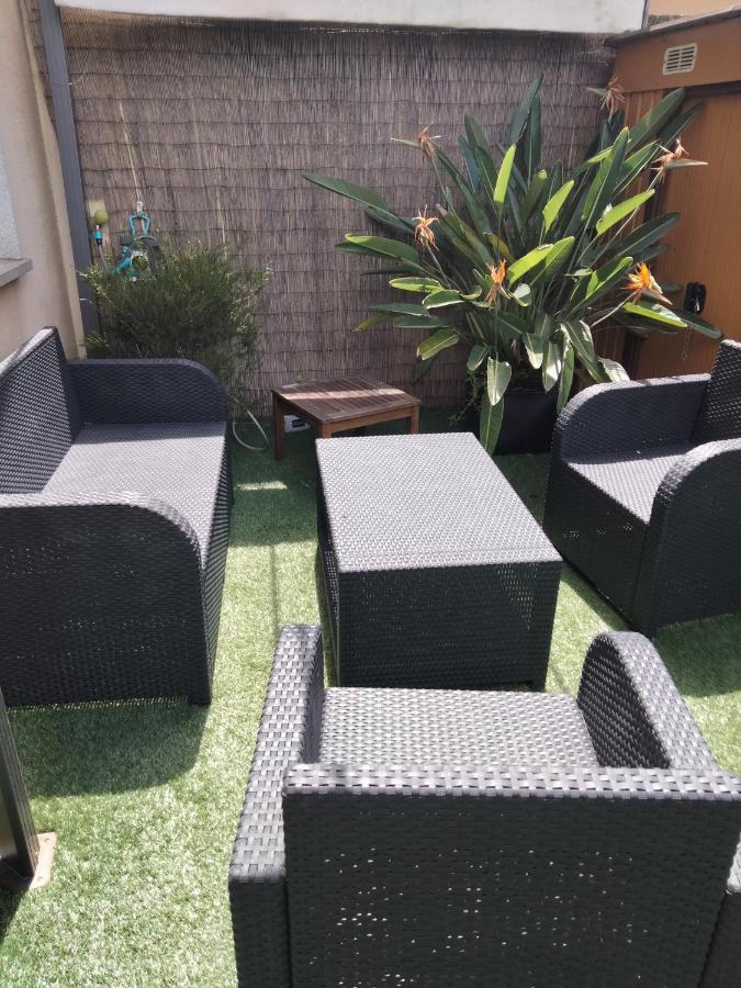 Apartment Garden Caldas De Reis Exterior photo